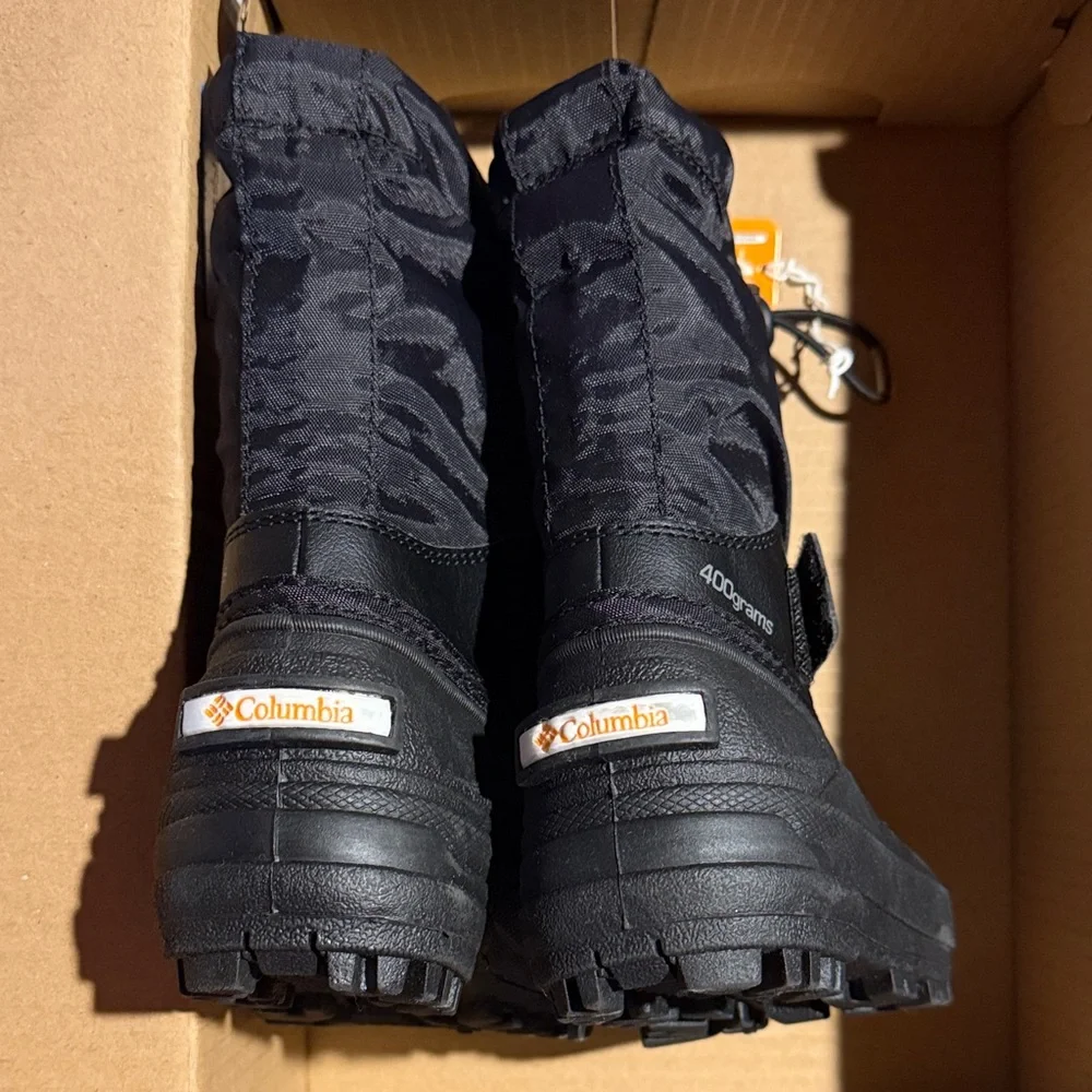 NEW Columbia Black children’s powderbug(TM) Insulated 400g Waterproof Snow Boots